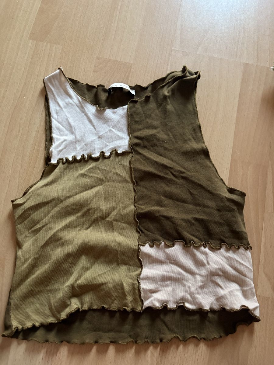 Pull&Bear Top: Pull & Bear Top – Nuovo (secondo la descrizione) da Herzogenbuchsee venduto da Gd.5