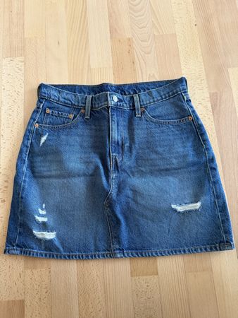 Levi's Jeansrock Gr. 32 - perfekt für den Sommer!