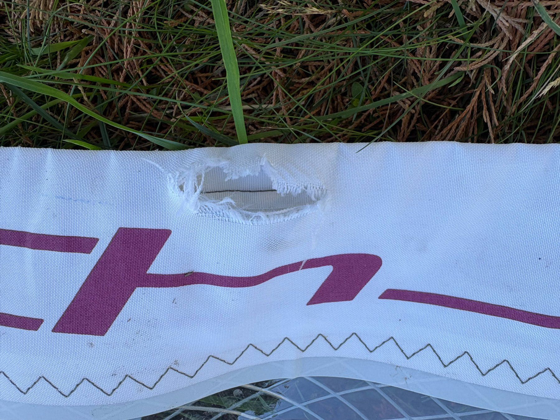 North Sails Surf: Windsurfsegel 4.0 + Baum 400 SDM – Usato da Knonau venduto da manolis09 2