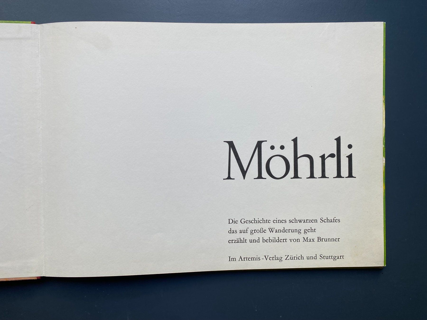 Libri: Möhrli - Die Geschichte eines schwarzen Schafes – Usato da Zürich venduto da jesulin05 1