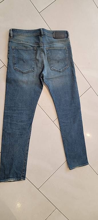 Jeans: Diesel Jeans Grösse W31/L30 – Gebraucht aus Remetschwil von Smitt 2