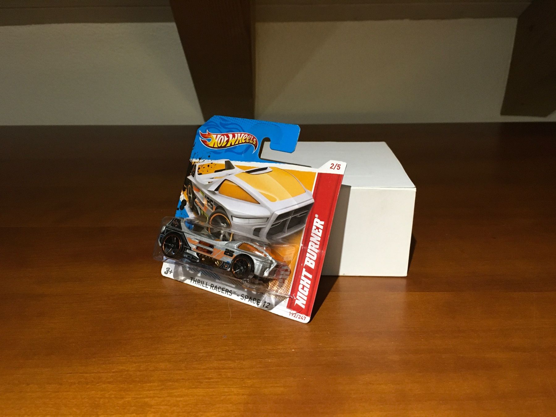 Hot Wheels Modellini d'auto: Night Burner 1/64 Hot Wheels 2012 Thrill Racers – Nuovo (secondo la descrizione) da Wohlen AG venduto da PrivatSammlung