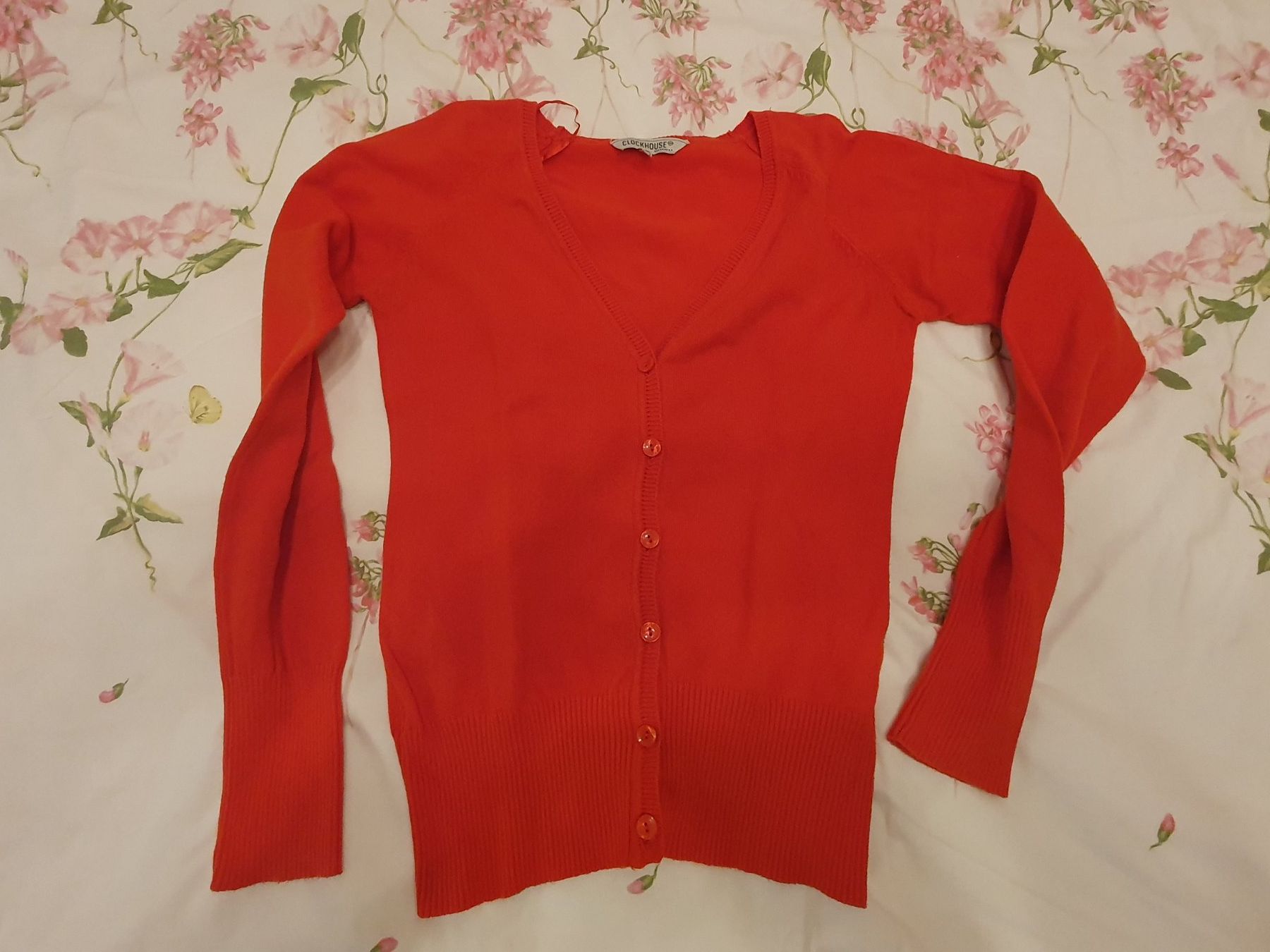 Lotti & Set di vestiti: Set di abbigliamento per ragazza – Usato da Morbio Inferiore venduto da lunaria 1