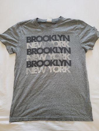 37. T-shirt Abercrombie & Fitch taille M