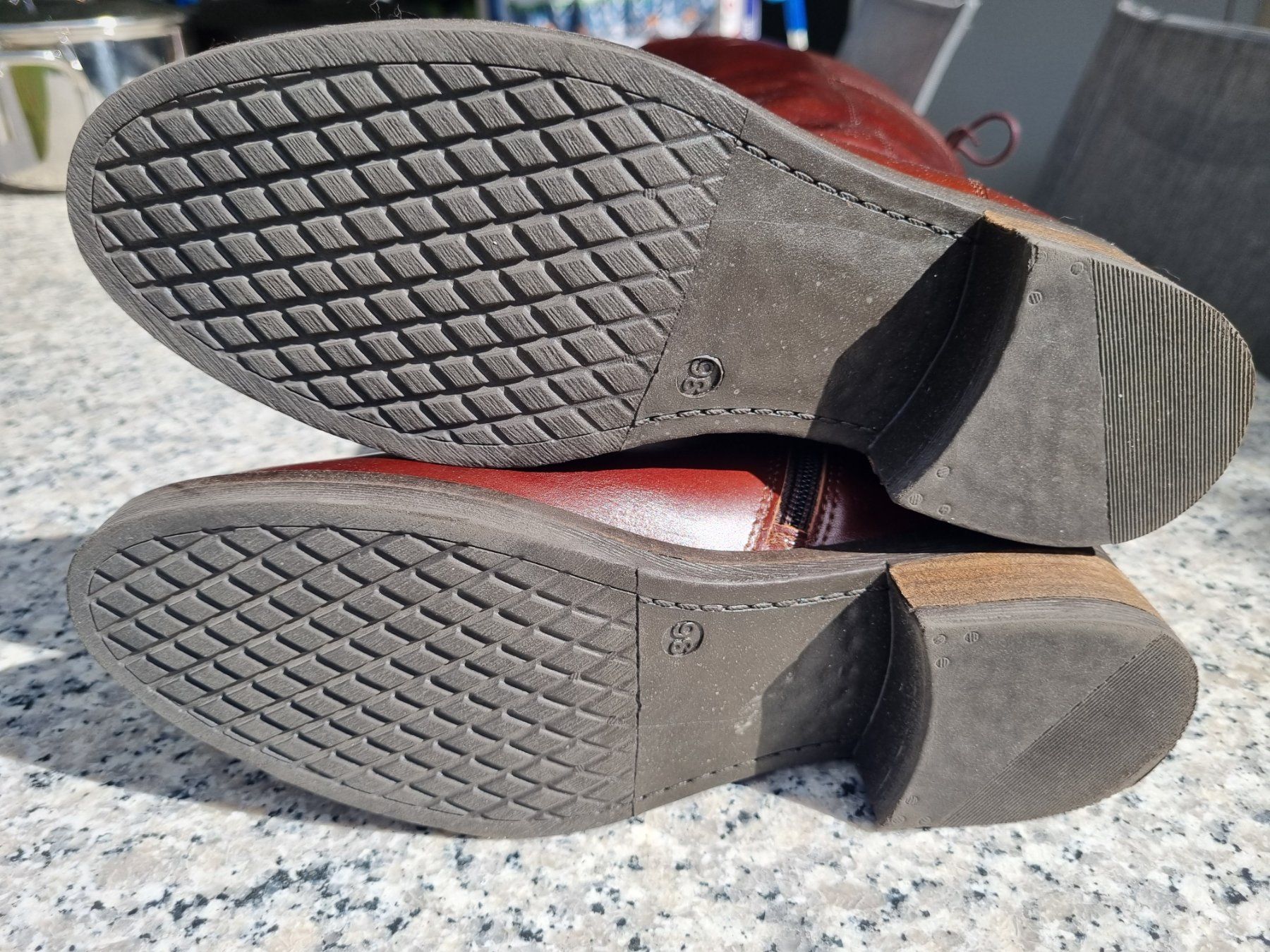 Scarpe da donna: Weitschaftstiefel – Nuovo (secondo la descrizione) da Schüpfen venduto da ire_h2hv 2