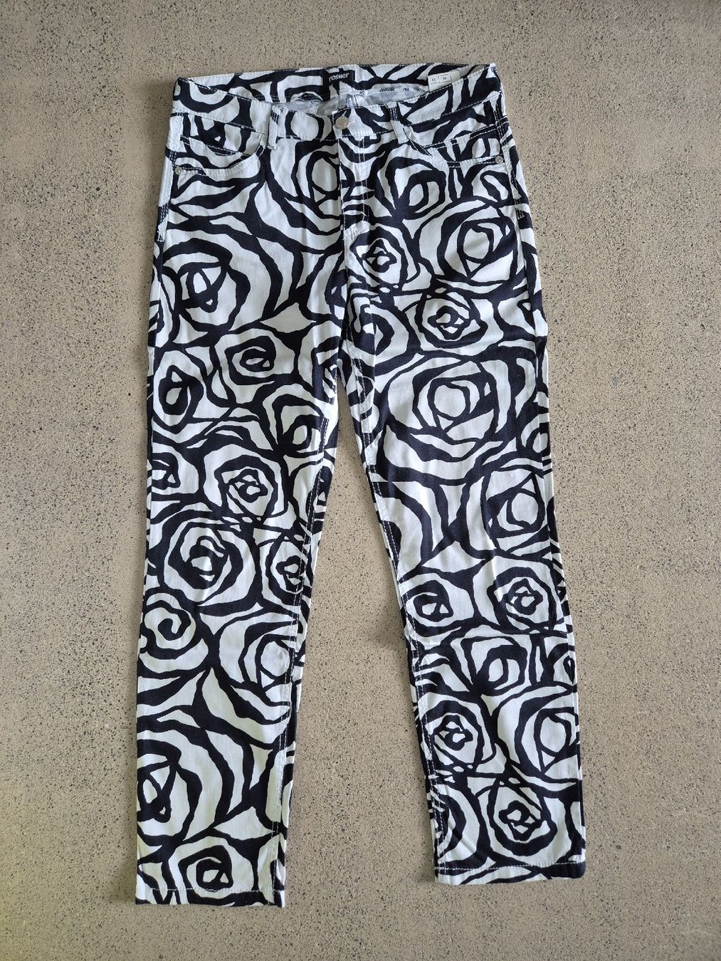Pantaloni: Ausgefallene Hose – Usato da Schlieren venduto da nat_76vd
