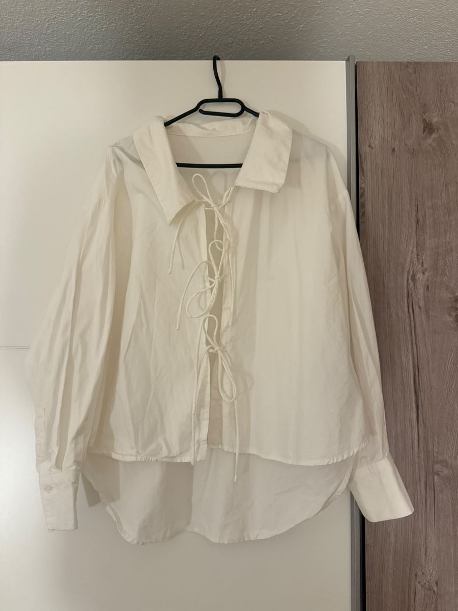 Chemisiers: Damen Bluse mit Schnürung – D'occasion à Winterthur par sje_lks5