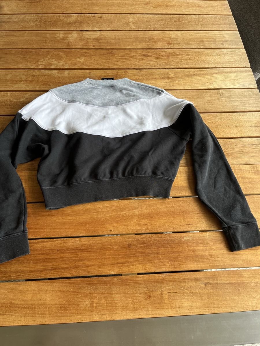 Nike Maglioni & Felpe: Nike Pullover/Sweatshirt Grösse S - Top Zustand- Grau/Weiss – Usato da Altdorf UR venduto da Jenny13 2