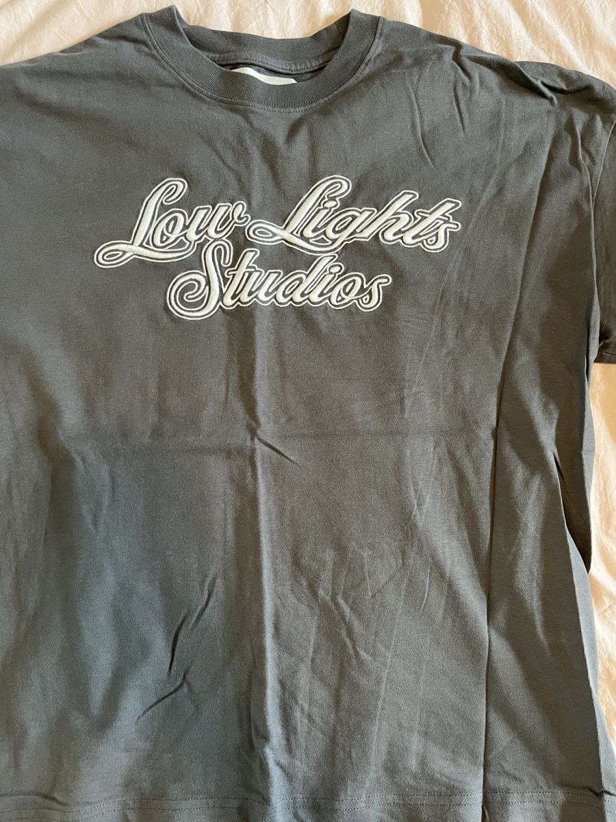 T-shirt:  T-Shirt von Low Lights Studios - Grösse M – Nuovo (secondo la descrizione) da Sulgen venduto da jac_hp2g 1