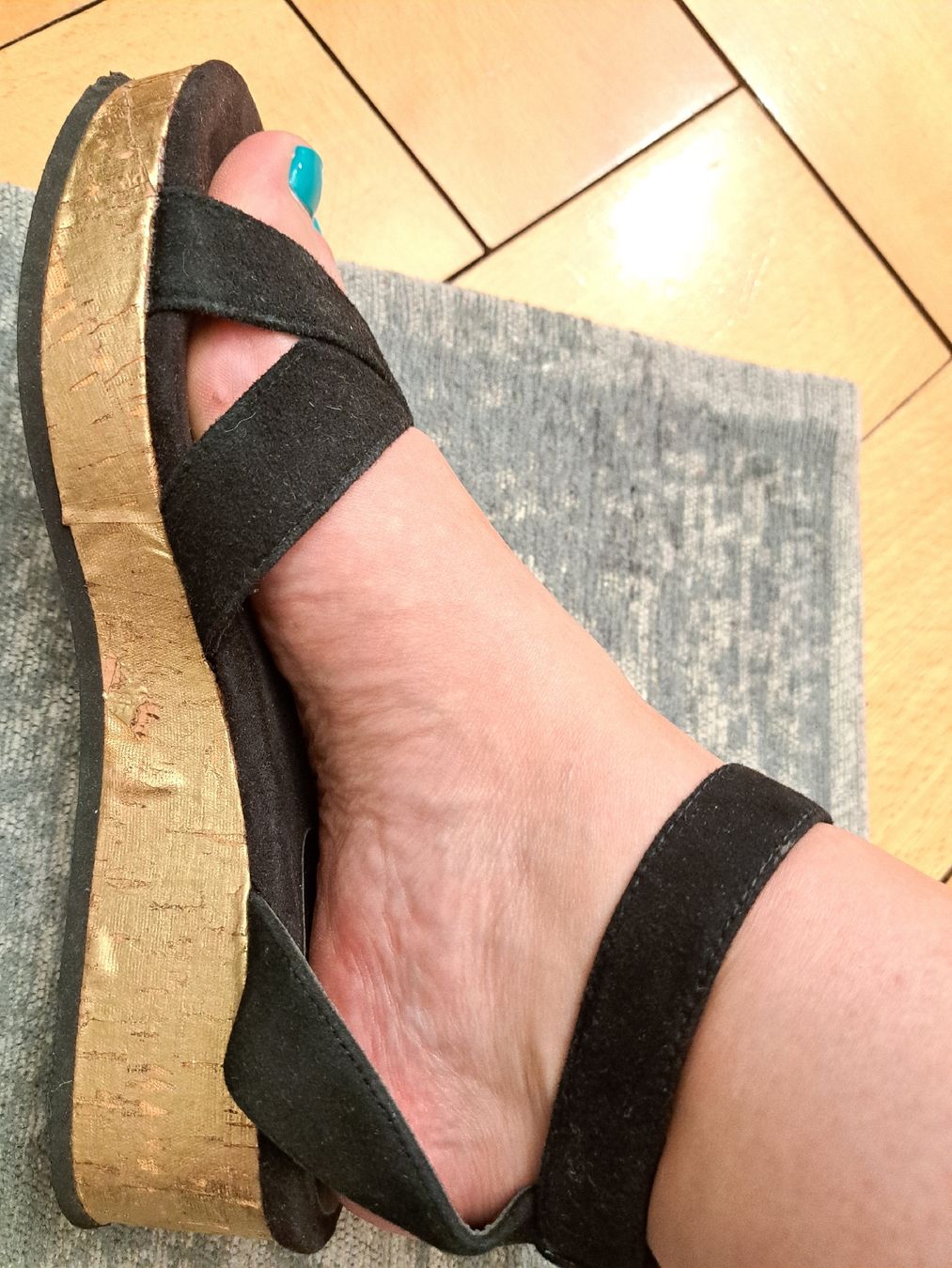 Dune London Scarpe da donna: Sandales noires et dorées Dune t. 37 – Usato da Genève venduto da elo_t28p 2