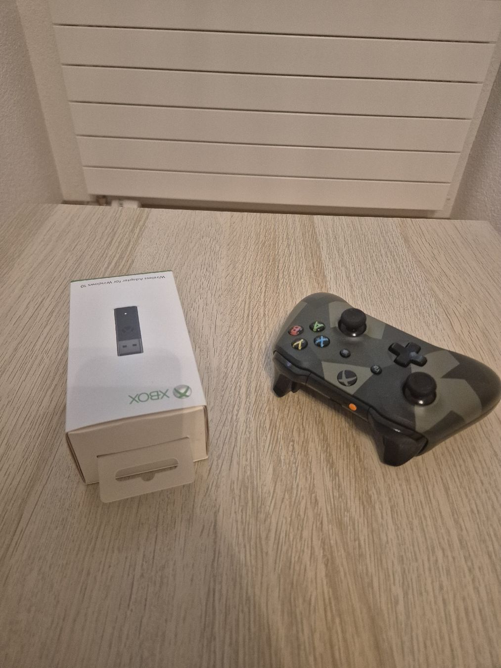 Microsoft Manettes: Xbox One Wireless Controller Camouflage + Wireless Adapter – D'occasion à Rothrist par ner_27ct 1