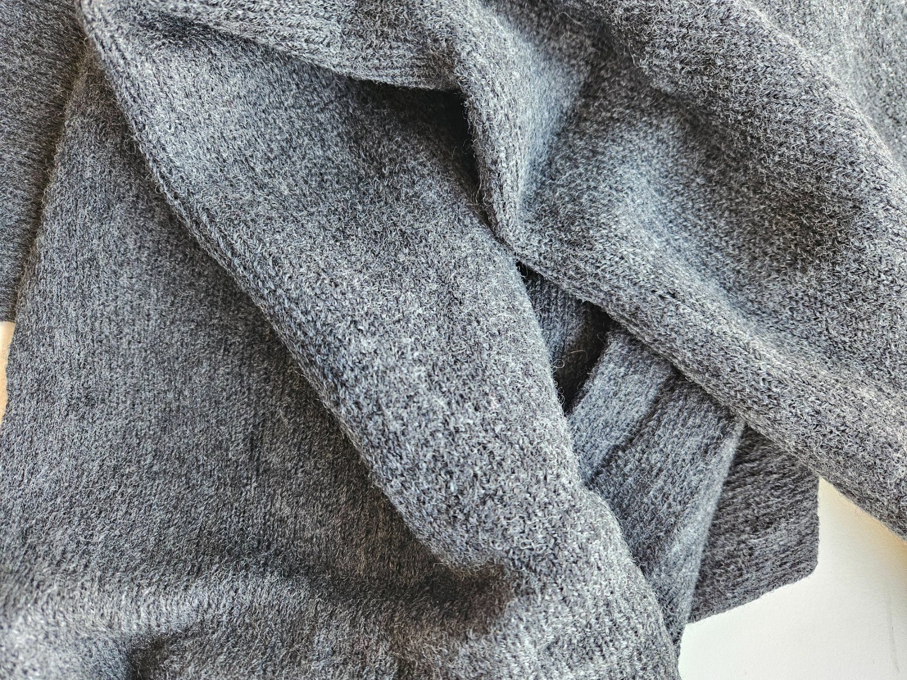 Foulard & Sciarpe: Schal, grau – Usato da Schaffhausen venduto da sabrina915 2