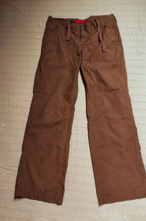 Tommy Hilfiger leichte Stoffhose Grösse 38/M braun