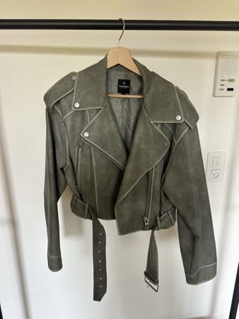 Jacke grau Grösse 38 guter Zustand