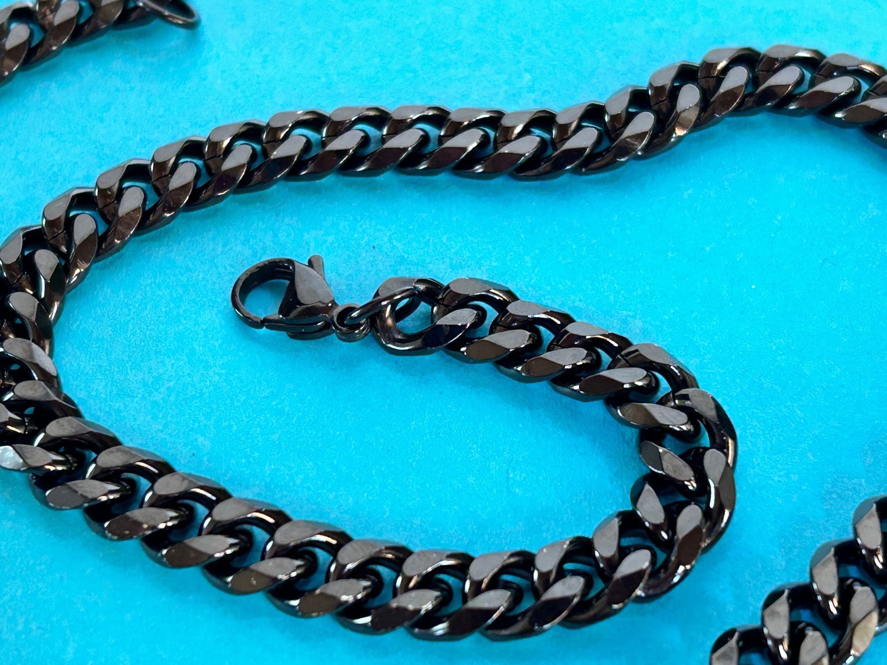Catenine: Schwarze Panzerkette -Herrenkette Gothik – Nuovo e nell'imballaggio originale da Laufen venduto da Bellavitaboom 3