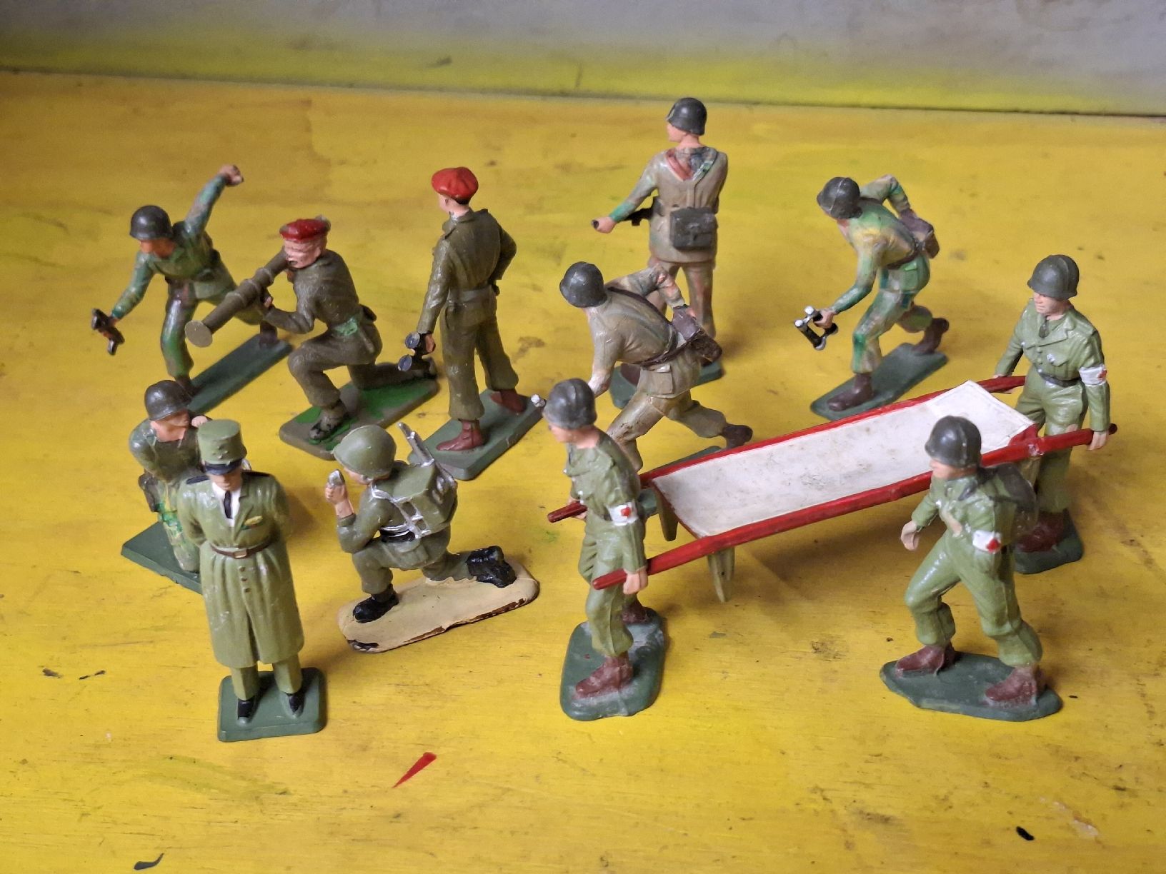 Giocattoli: 12 soldats français Starlux – Usato da Monthey venduto da Jmbois 2
