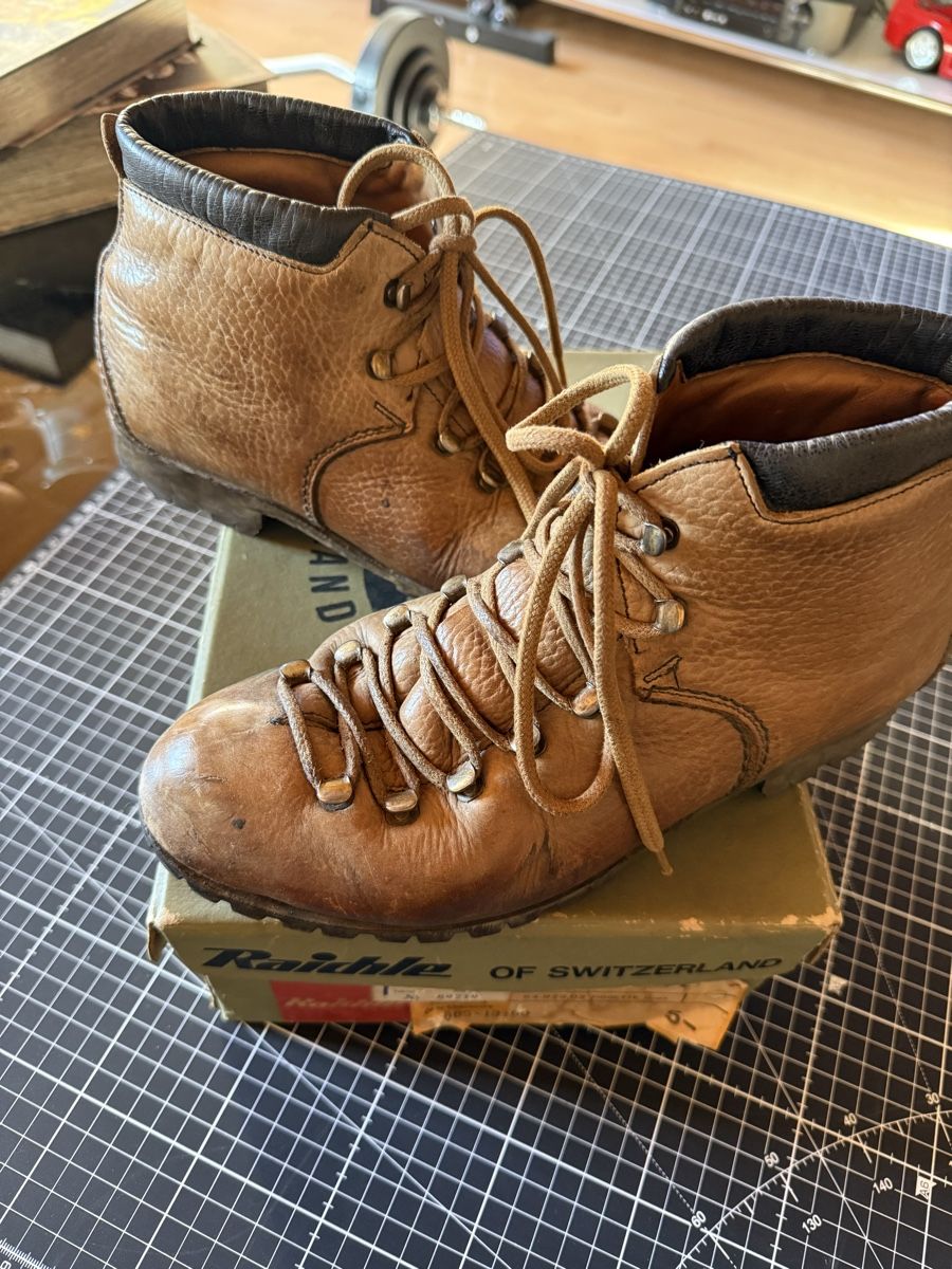 Raichle Damenschuhe: Alter Raichle Wanderschuh Damen – Gebraucht aus Thun von Mumi 1