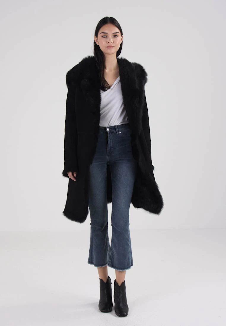 Cappotti: Mantel Lammfell, UGG VANESA TOSCANA/neu – Nuovo e nell'imballaggio originale da Wikon venduto da luxor2004