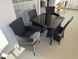 Gartenset Rattanoptik mit 4 Stühlen schwarz guter Zustand