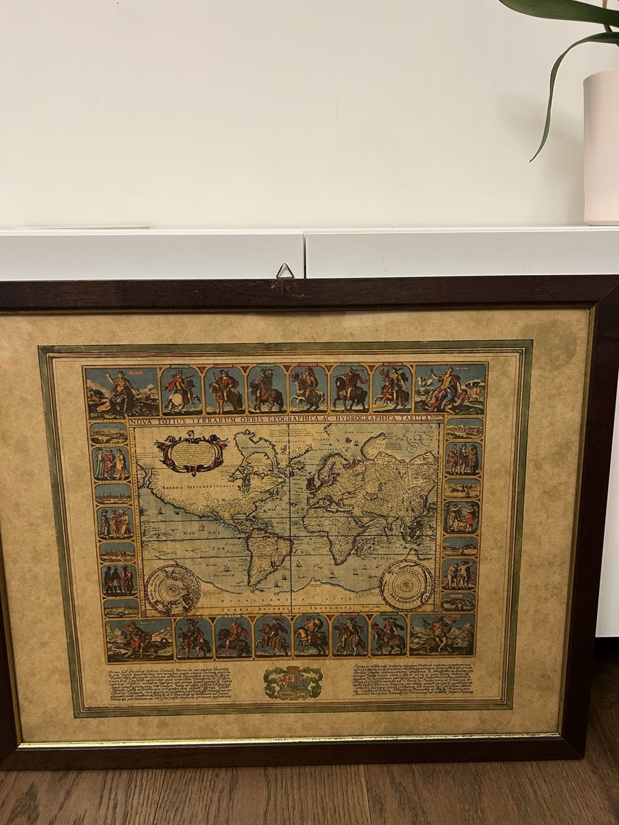 Poster & Bilder: Two Framed Antique Style World Maps, Decorative Prints – Gebraucht aus Zürich von gabriel_128 2