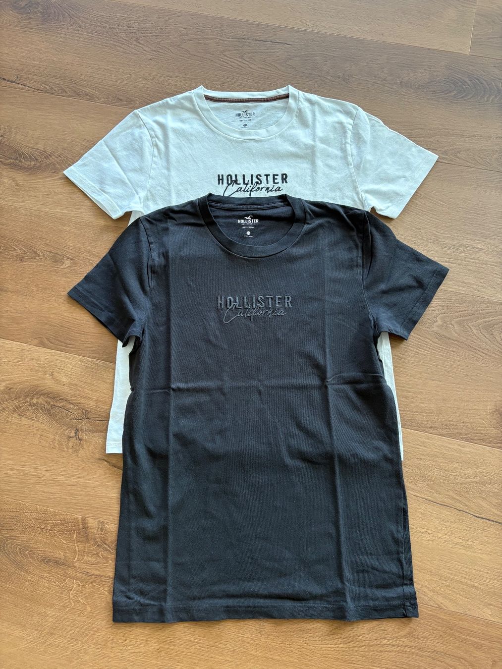 T-shirt: 2x Herren T-Shirt Gr.XS – Usato da Embrach venduto da Bdennis