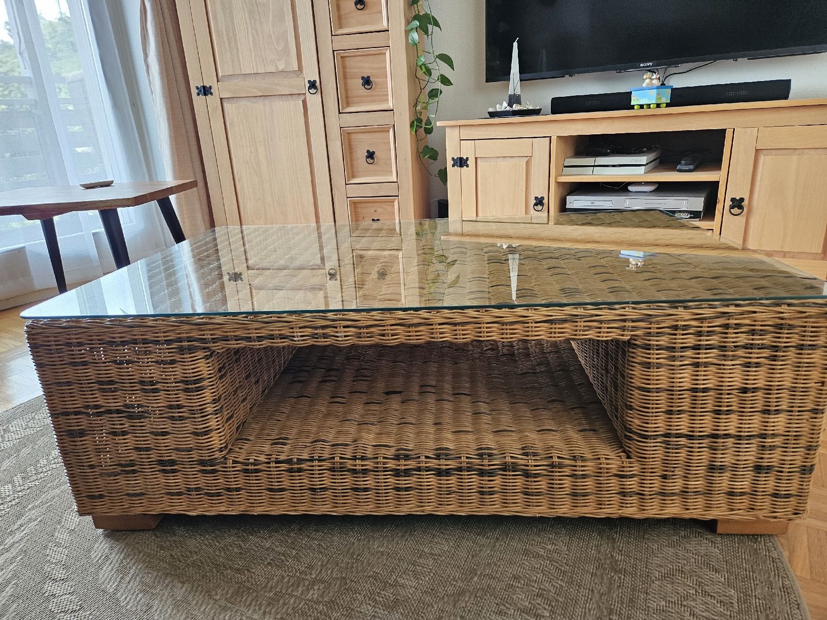 Tavoli: Rattan Couchtisch mit Glasplatte – Usato da Bettingen venduto da bebbels01 5