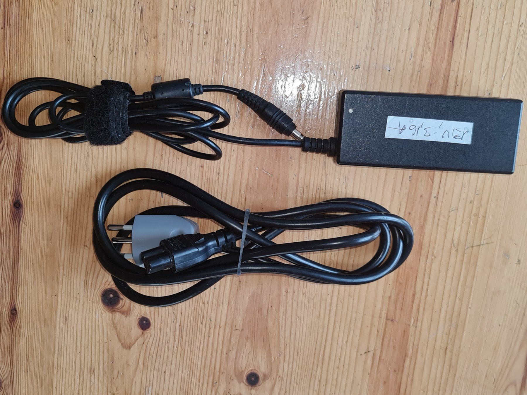 Chargements: Netzteil 60W – D'occasion à Winterthur par Hai6