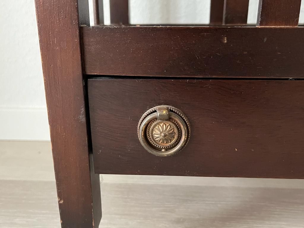 Sonstiges für Haushalt & Wohnen: Mid-Century Zeitungsständer aus Holz – Gebraucht aus Horgen von Grizzly83 2