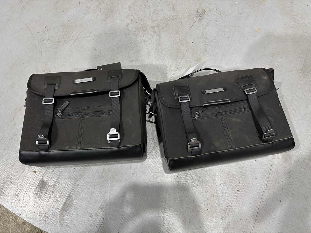 BMW Taschen: BMW Motorrad Seitentaschen Set ab 99.00 – Neu (gemäss Beschreibung) aus Liebistorf von motocentergmbh
