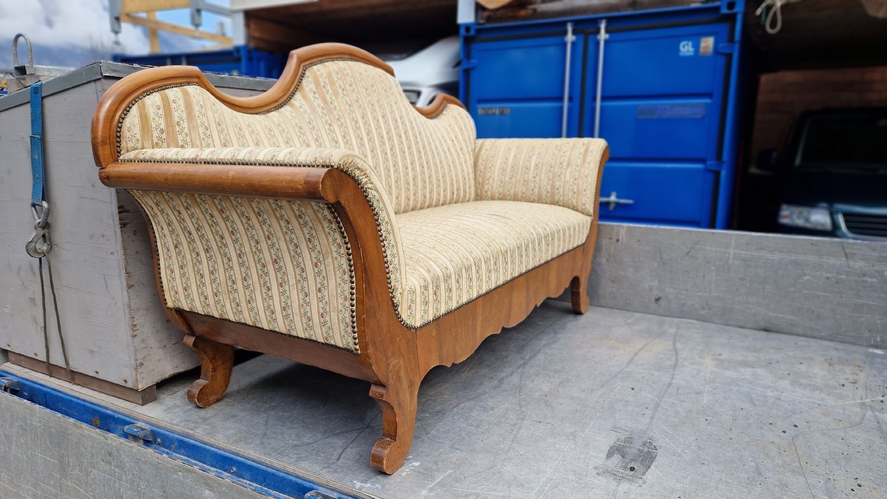 Divani: Antikes Sofa / Jugendstil Sofa / Restaurationsobjekt – Usato da Ennenda venduto da Mr.Alpen16536 2