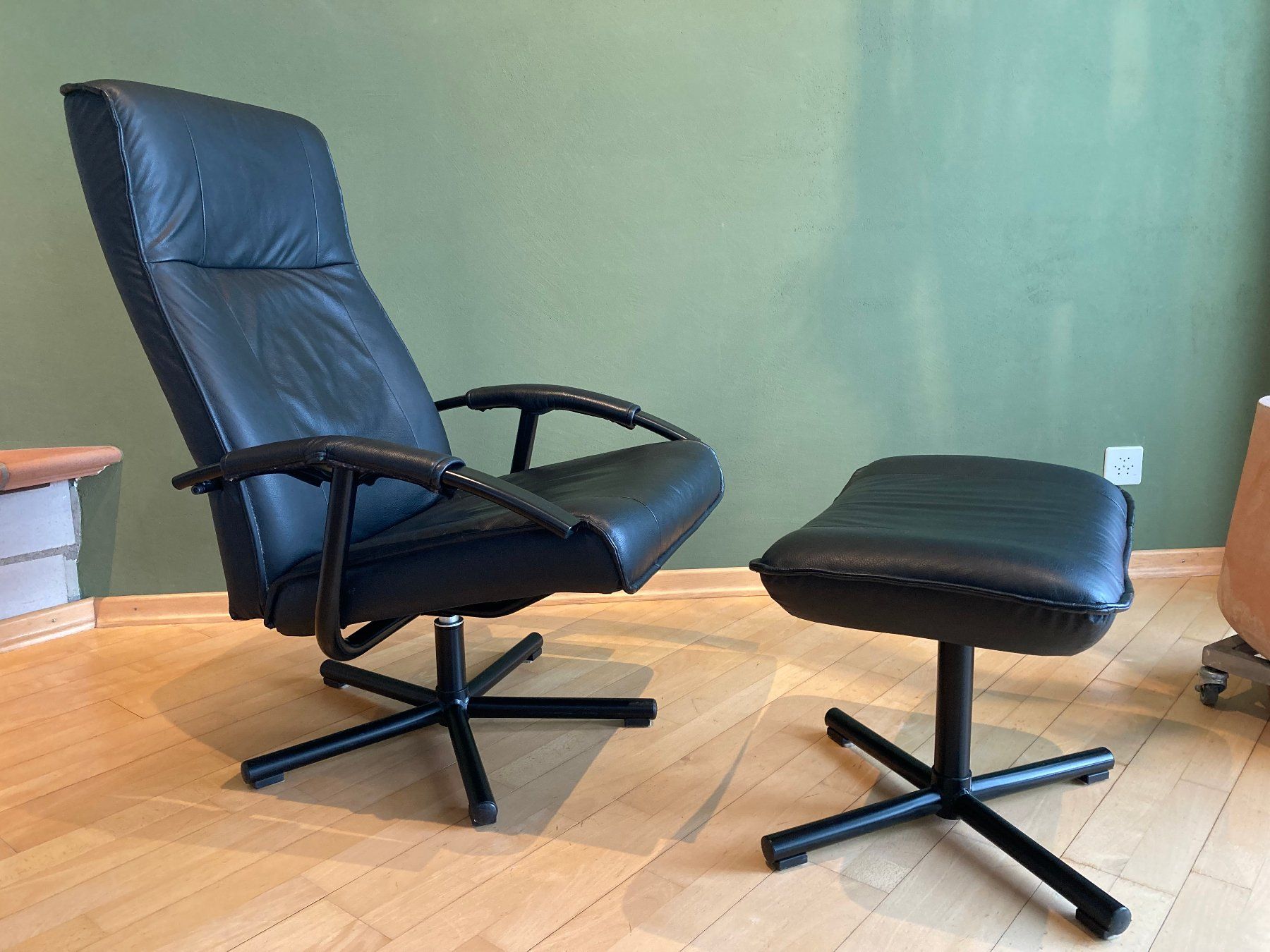 Poltrone: Ledersessel / Relax-Sessel in Echtleder – Usato da Remigen venduto da Murumuru 3