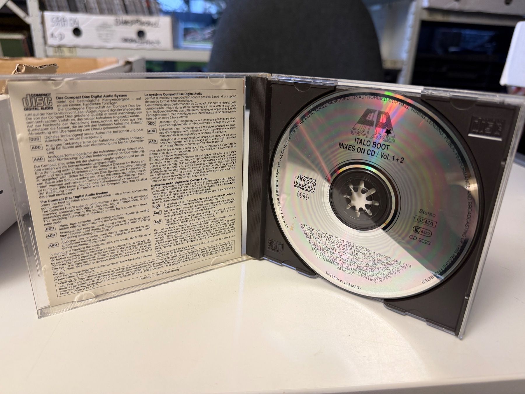 CDs: Italo Boot-Mix On CD Vol. 1+2 - HB22A – Gebraucht aus Küsnacht ZH von Jazztilldawn 2