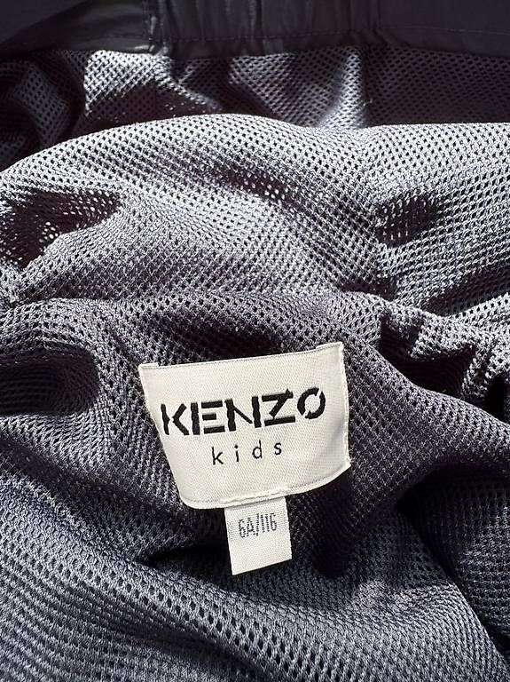 Kenzo Altro in  Abbigliamento & Accessori: Kenzo Regenponcho – Usato da Zürich venduto da mic_key 4