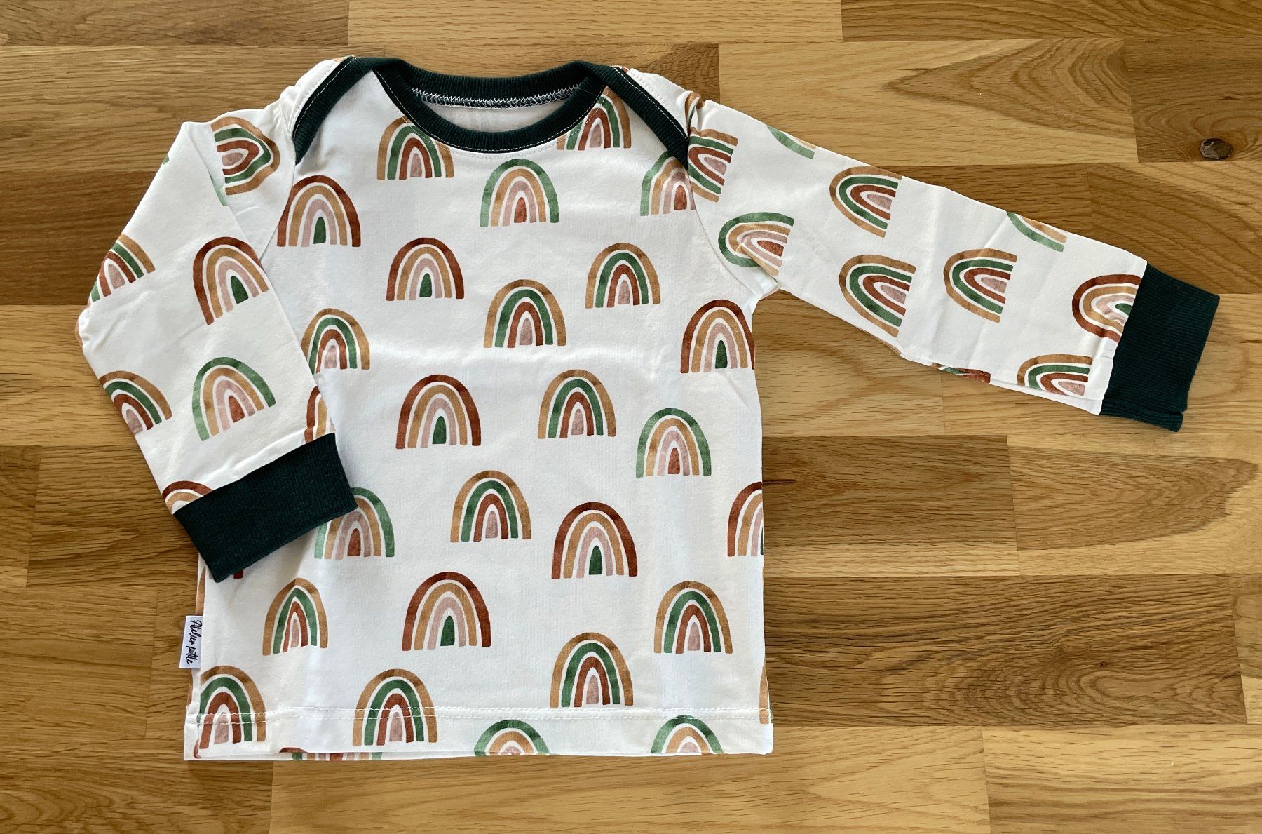 Maglioni & Felpe: Pullover Regenbogen, Grösse 86 – Nuovo (secondo la descrizione) da Burgdorf venduto da Crown.