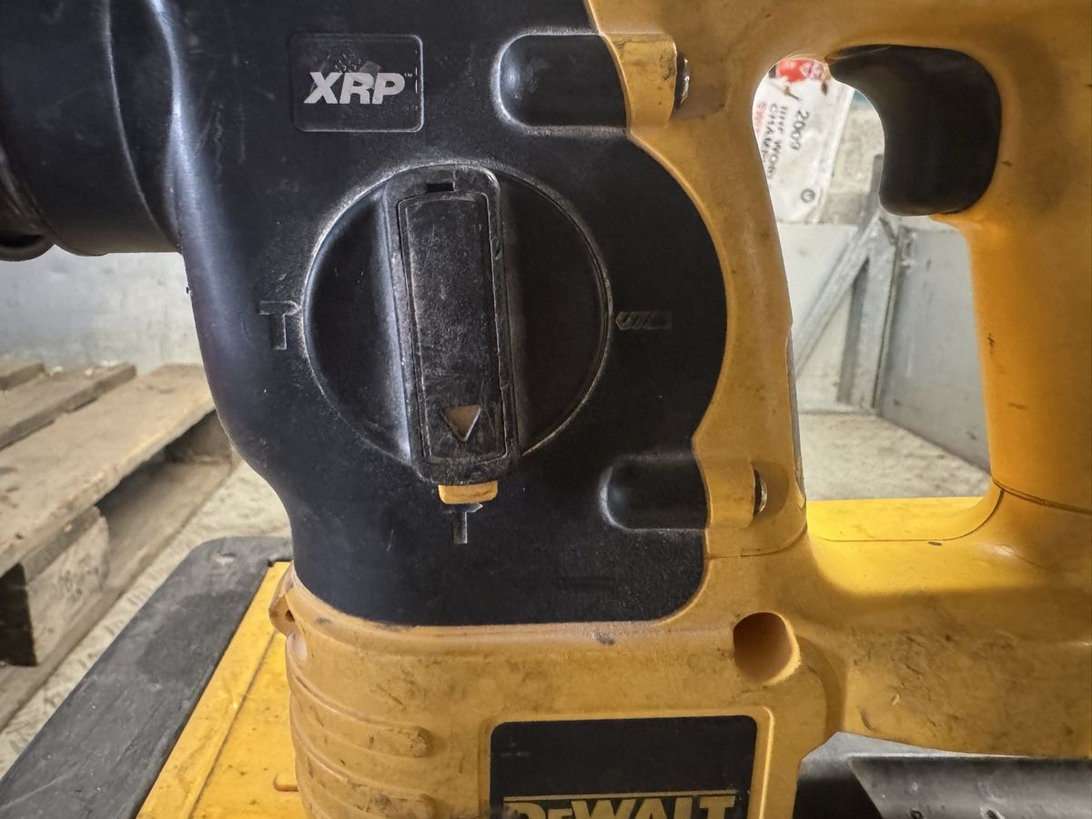 Dewalt Bohrmaschinen: Trapano dewalt – Gebraucht aus Bedano von sim_66fd 3