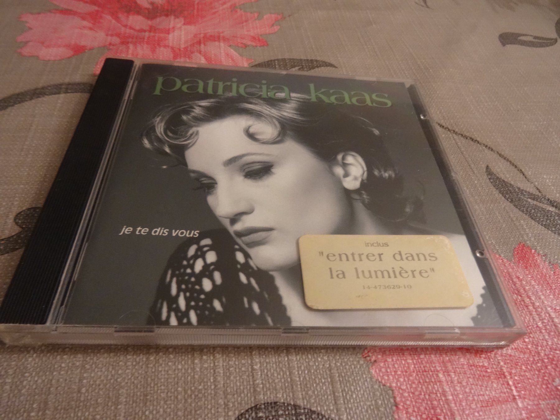 CDs: Patricia Kaas - Je te dis vous - CD – Gebraucht aus Olten von Disc-Ausverkauf