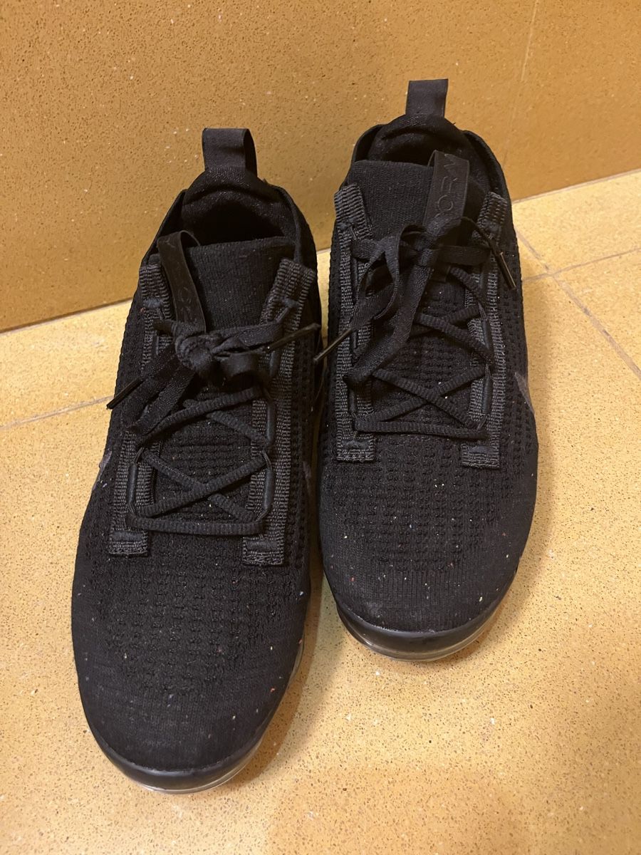 Nike Scarpe da uomo: Nike Air Vapormax – Nuovo (secondo la descrizione) da Uznach venduto da le-ma-di- 2