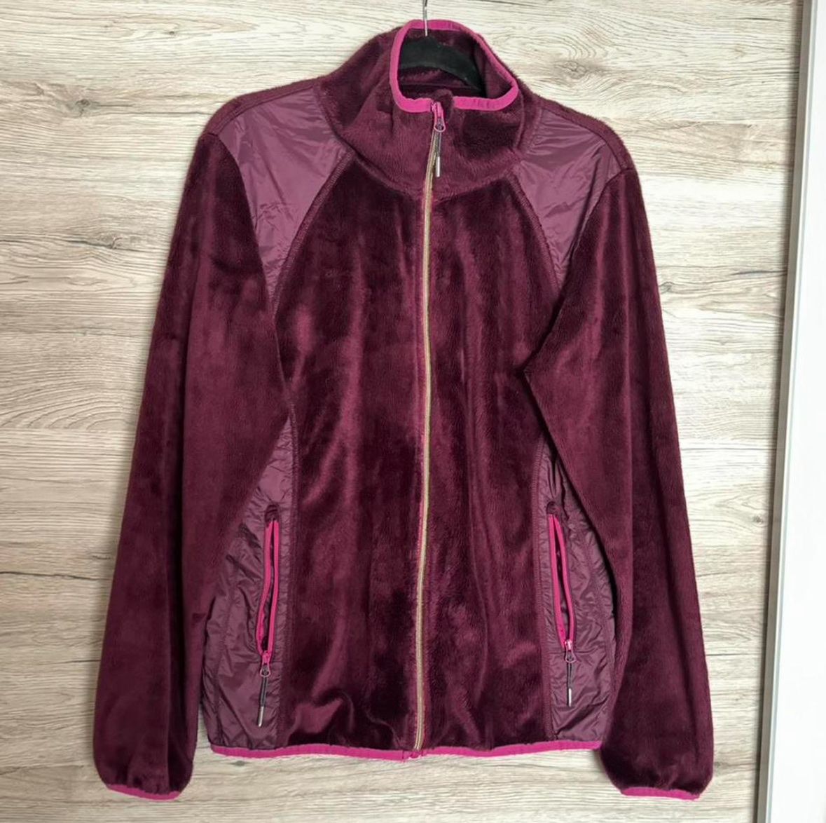 Jacken: NRG violette fleece jacke – Gebraucht aus Brig von hanasm22