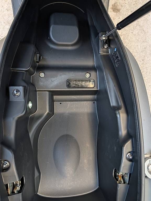 Kymco Scooter: Scooter Kymco Agility 300i R16 Plus – Usato da Paradiso venduto da johjoh2k 5
