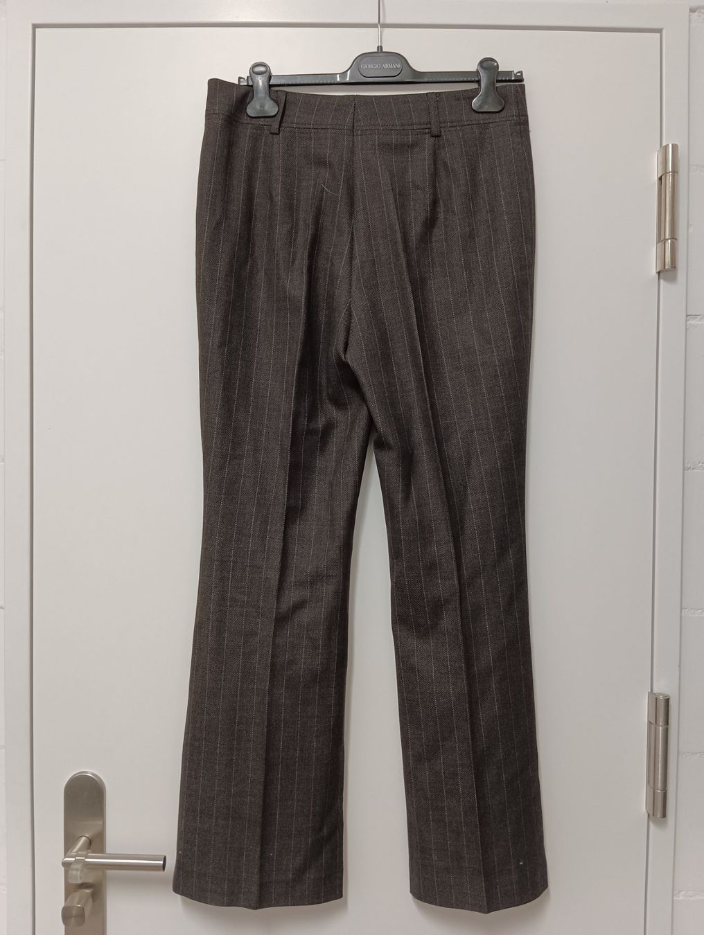 Pantaloni: Bundfaltenhose Damen Gr. 42 – Usato da Schöfflisdorf venduto da kin_2dp9 2