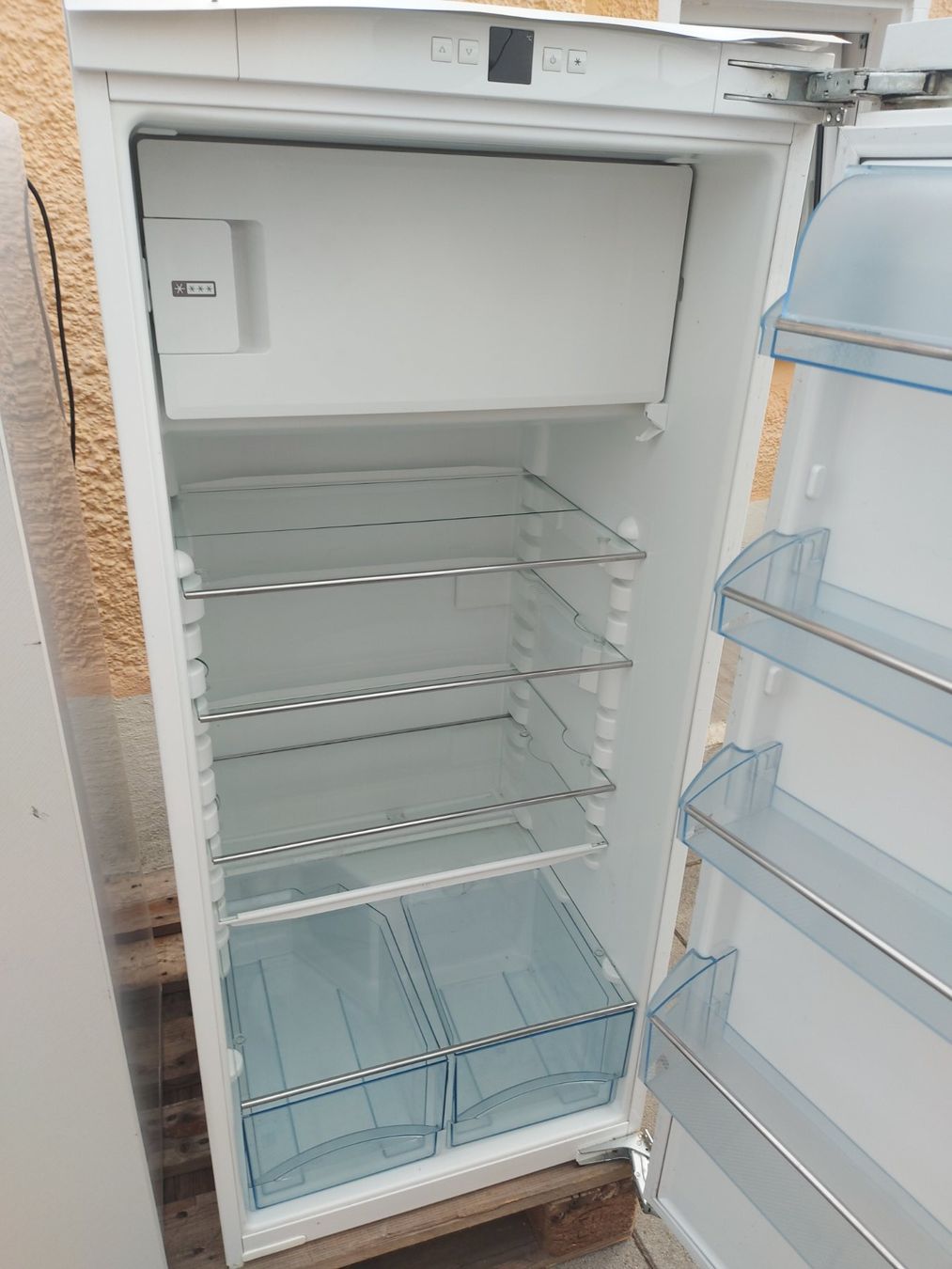 Electrolux Frigoriferi: Electrolux Einbau  Kühlschrank 55x57xH126cm – Usato da Rheinau venduto da profitronic.shop 3