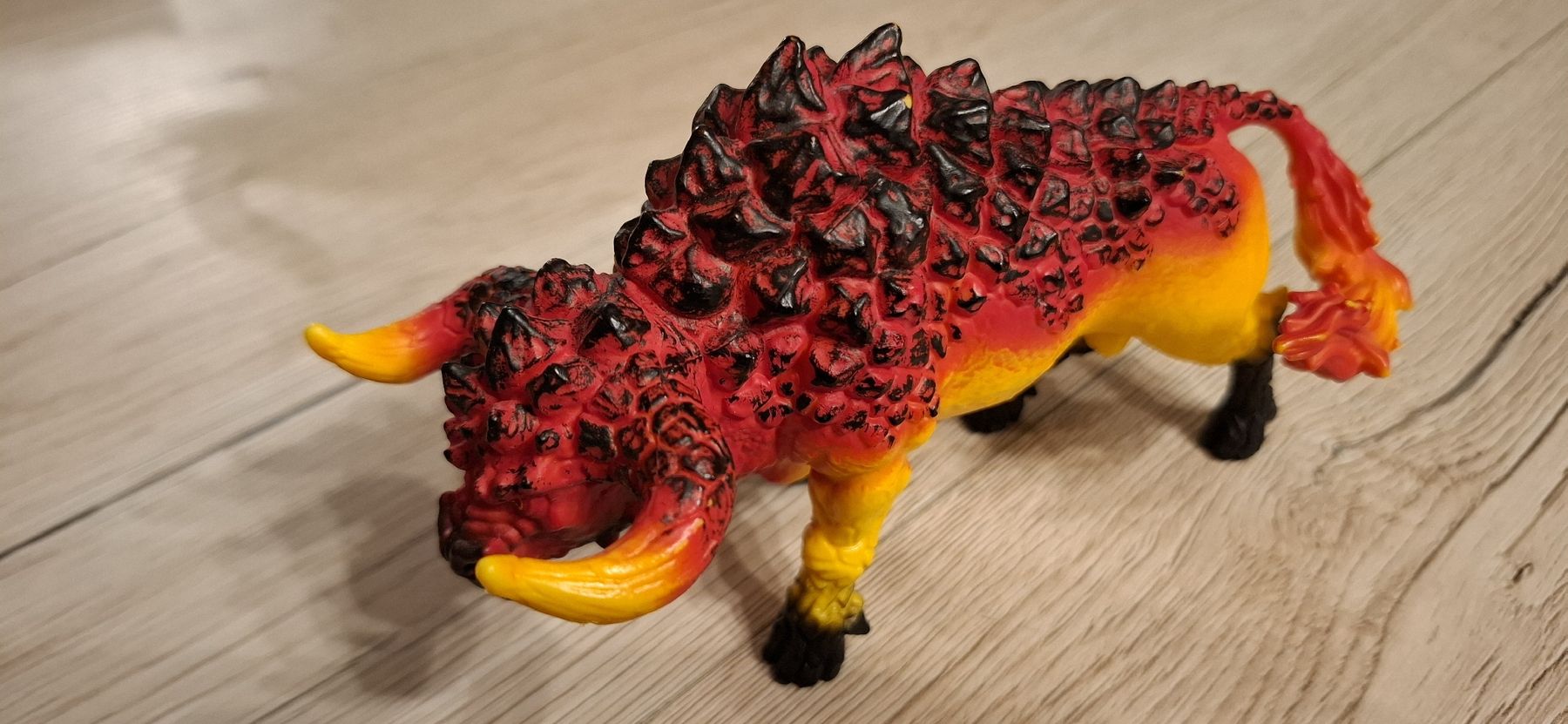 Schleich Figurines: Schleich Eldrador Creatures Set – Eisdrache & Feuerstier – D'occasion à Aadorf par Debrunne 1