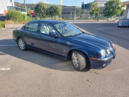 Jaguar S-Type V8 Limousine blau