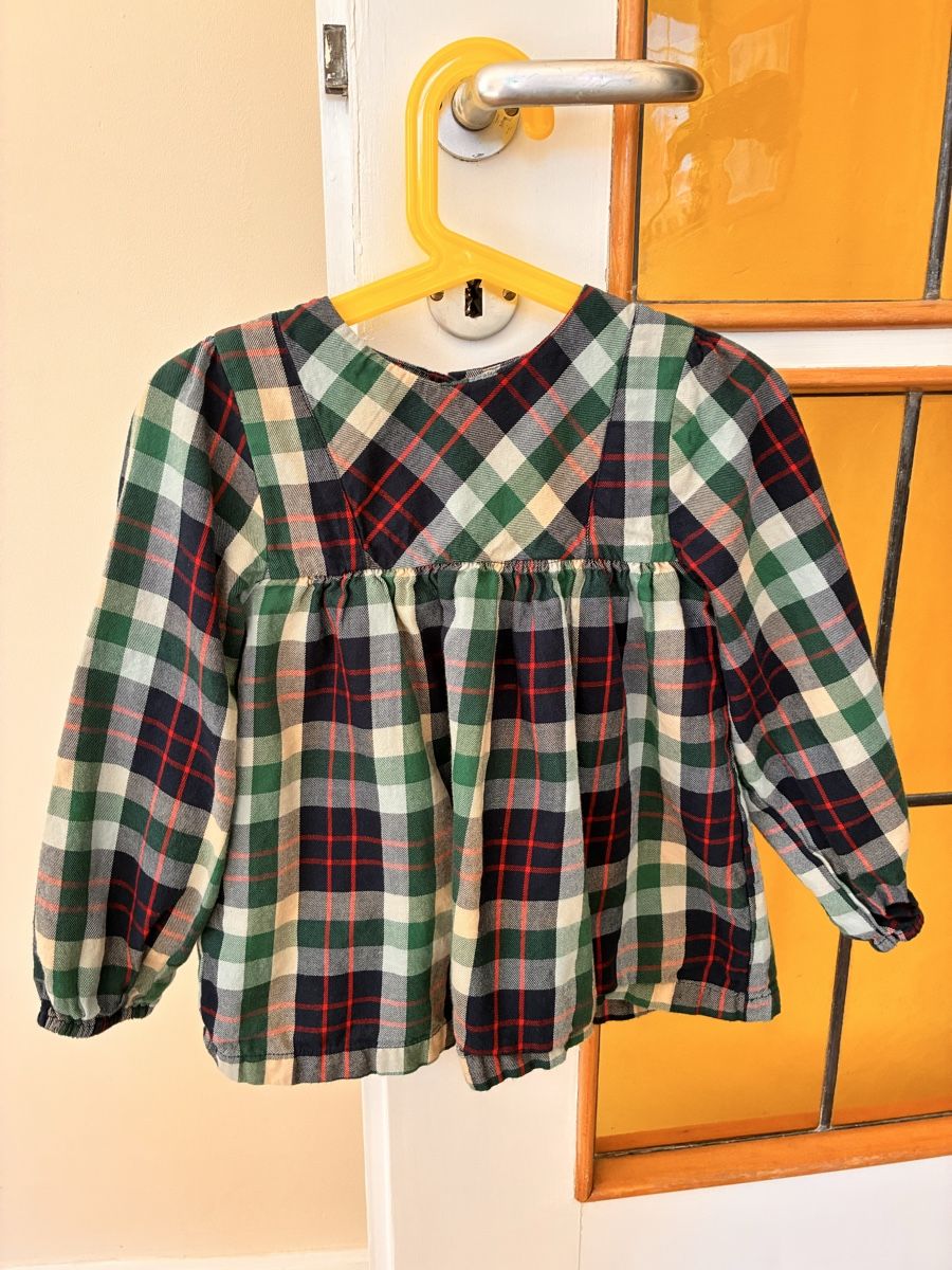 Lotti & Set di vestiti: 3 x Schöne Mädchen Blusen – Usato da Zürich venduto da kafitze