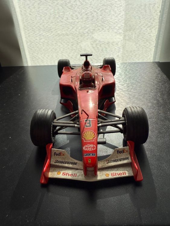 1/18 - HOT WHEELS - FERRARI F1 2000 - M. SCHUMACHER - #3 - 2