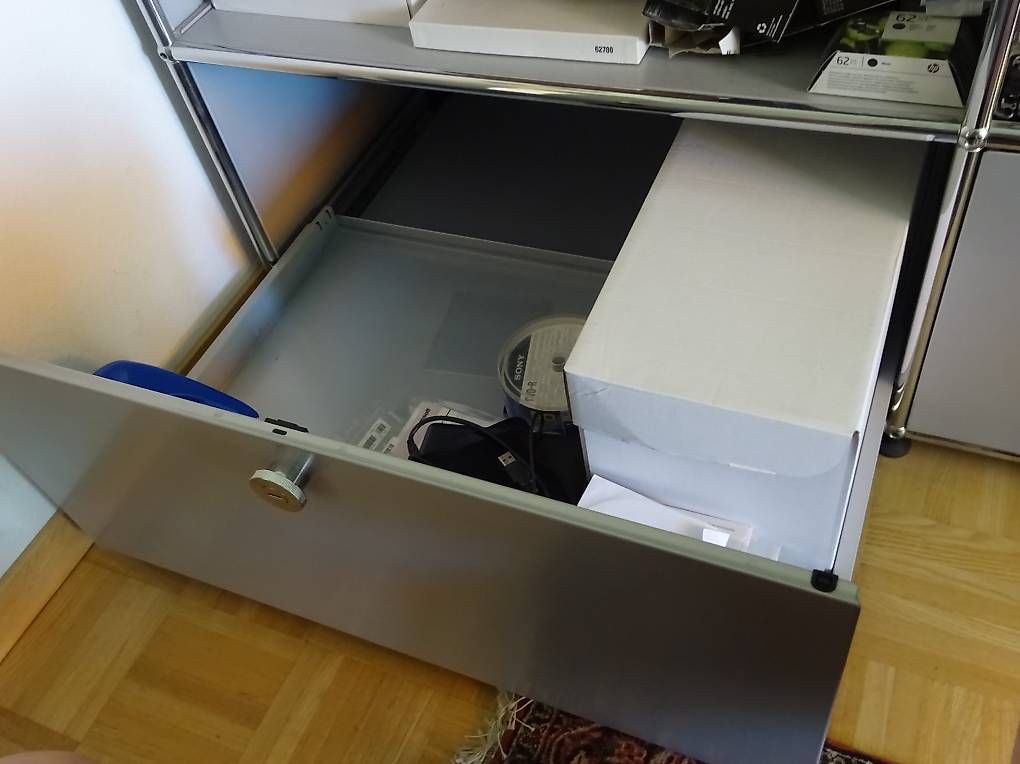 Regale: USM Sideboard hellgrau – Gebraucht aus Wallisellen von 125271 4