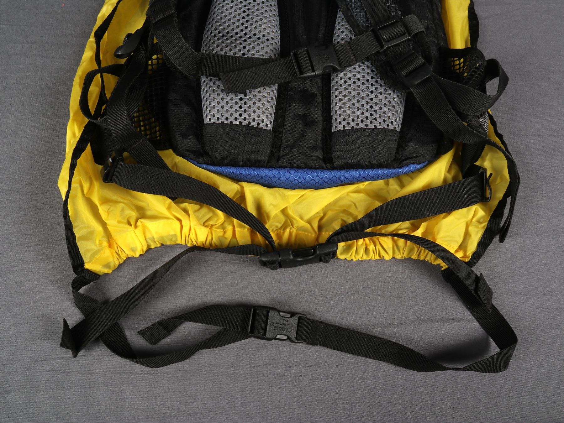 Deuter Rucksäcke: DEUTER RACE X Rucksack – Gebraucht aus Steinen von Restwert_Steinen 6