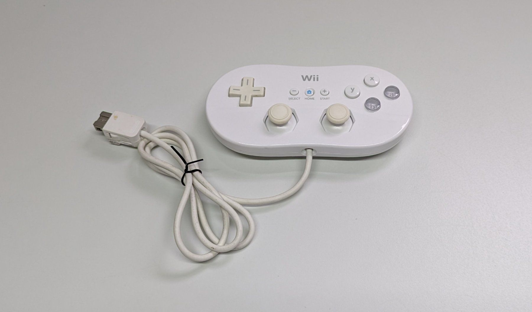Nintendo Console: Nintendo Wii mit Classic Controller und Retro-Games – Usato da Menziken venduto da mame18 1