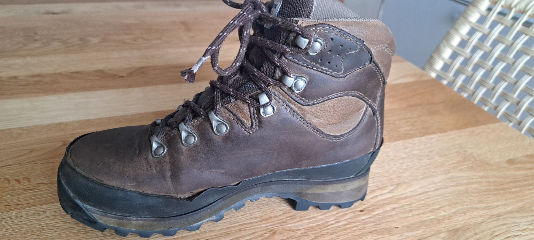 Dolomite Herrenschuhe: Wanderschuhe Dolomite Grösse 37.5 – Gebraucht aus Wallisellen von DoLiDa 5