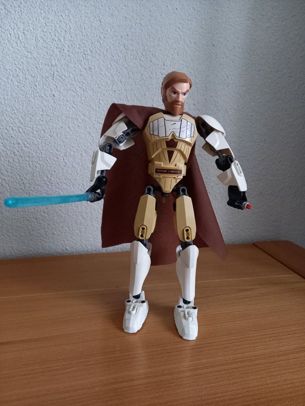 Star Wars Statuette: 4 Star Wars Figuren plus ein Dino – Usato da Watt venduto da cadirma 1